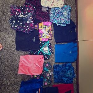 Lot of small scrub tops